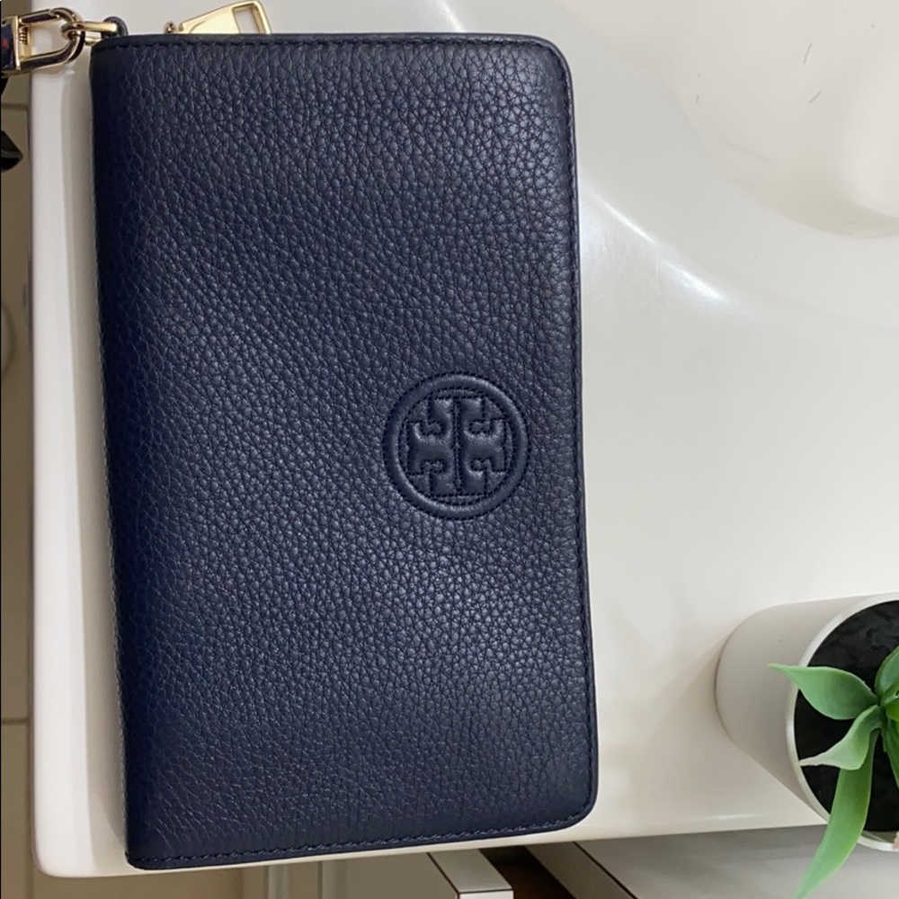 Tory Burch wristlet